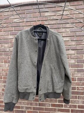 J. Crew Men's Gray button-Up Wool-Blend Bomber jacket